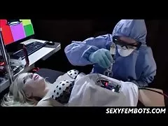 Mujer robot reprogramado
