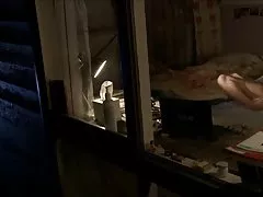 Qué hacen las chicas cuando piensan que nadie está mirando 3