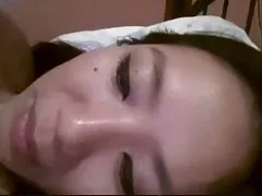 Exgf egoísta chino frotar coño peludo en la webcam