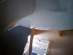 Espiando baño