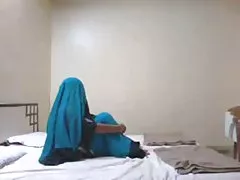Pareja India primera noche después del matrimonio