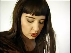 Puta sucia tiene culo encerado