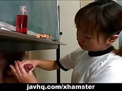 Cutie japonesa itsuki wakana wanks un pene duro sin censura