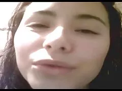 Ejecutiva grabandose en el trabajo p2