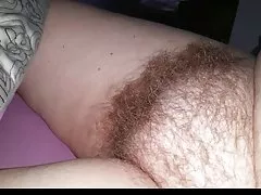 Wifes agradable suave esponjosa coño peludo recién salido de la ducha,